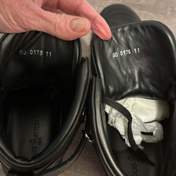 Men’s Louis Vuitton hightops Black Leather sz 11 sneaker - Picture 8 of 10